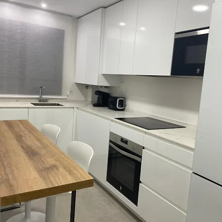 San Mames Con Garaje Incluido Coche Mediano Appartement *