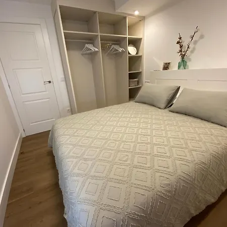 San Mames Con Garaje Incluido Coche Mediano León