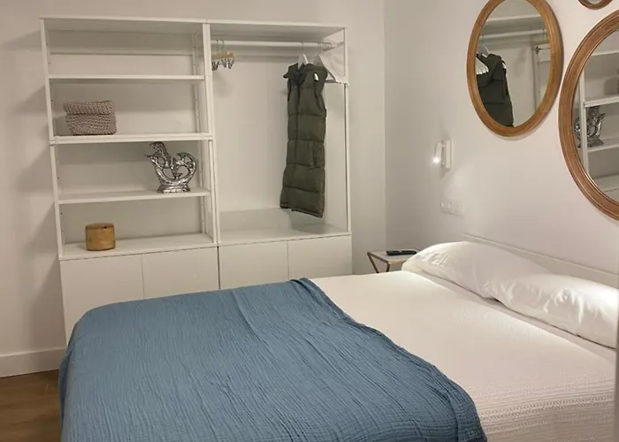 San Mames Con Garaje Incluido Coche Mediano * León